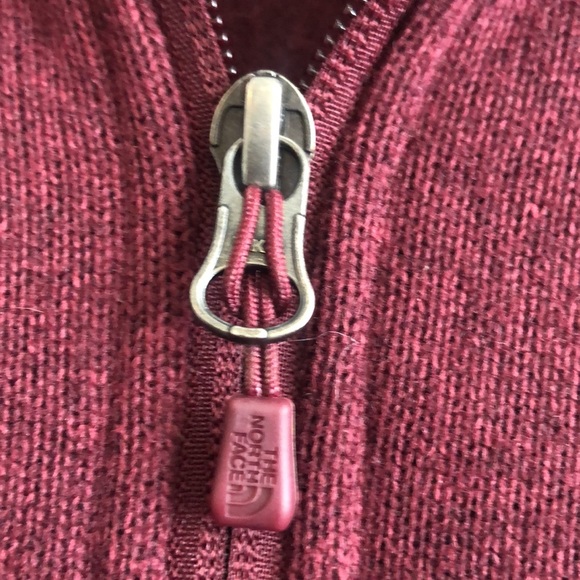 The Northface burgundy sweater knit 1/4 zip pullover - Picture 3 of 7